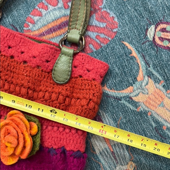 Vintage Lucky Brand crochet felted Red Purple boho sweater Bag w leather straps - Picture 4 of 8